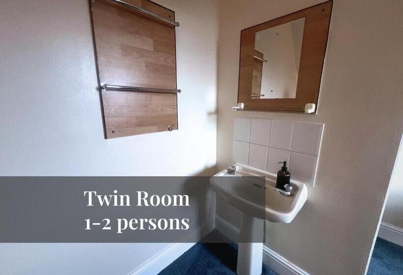 Helen S Hotel Near Wembley