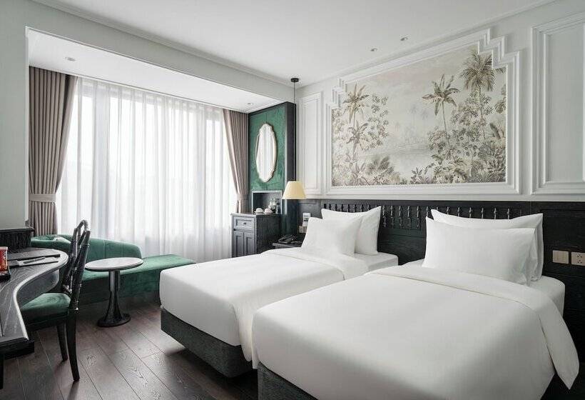 هتل Luxe Paradise Premium