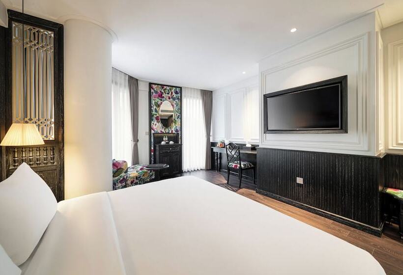 هتل Luxe Paradise Premium