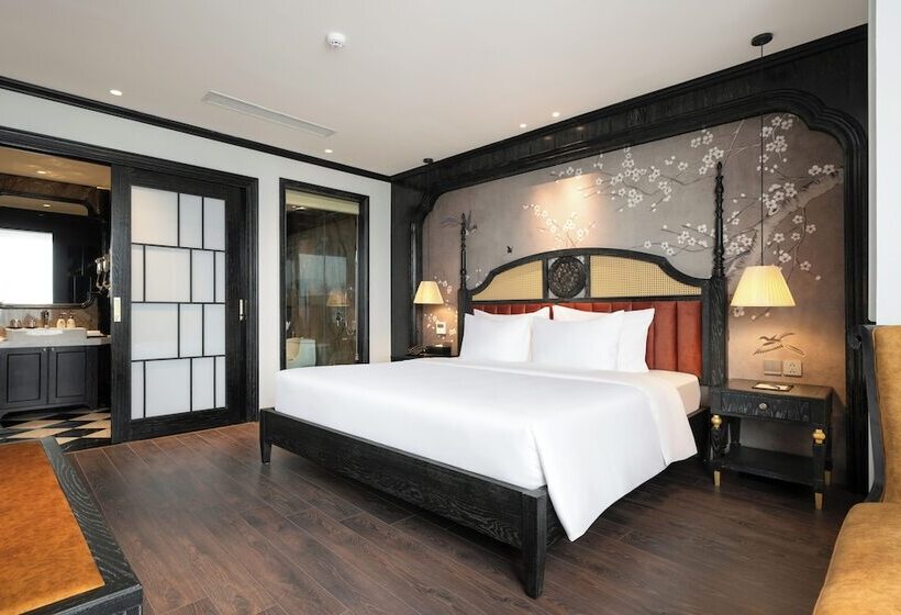 هتل Luxe Paradise Premium