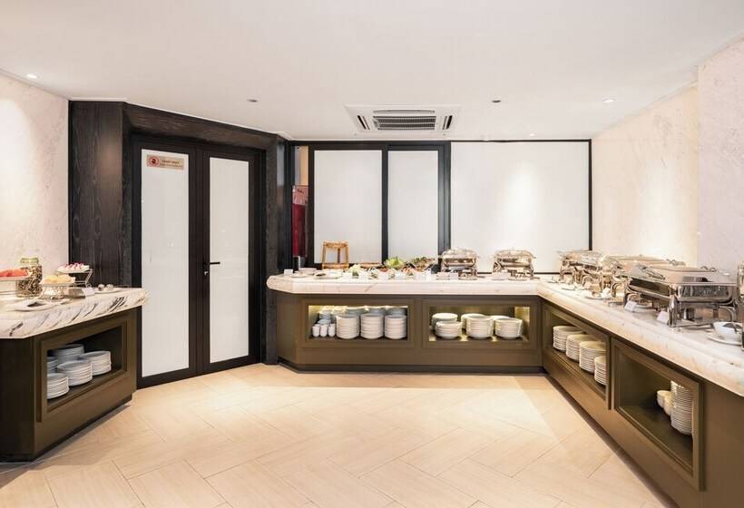 هتل Luxe Paradise Premium