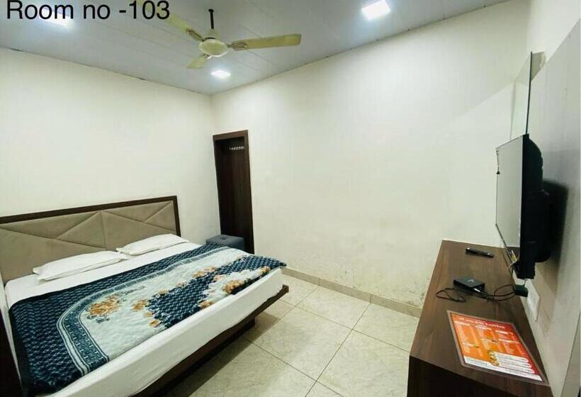 فندق Raghuveera Palace, Ujjain