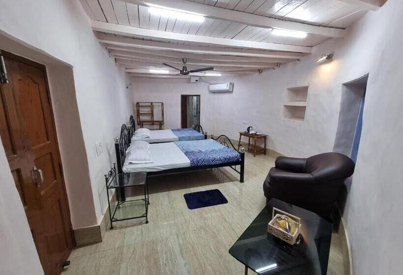 ホテル The Red Soil Country