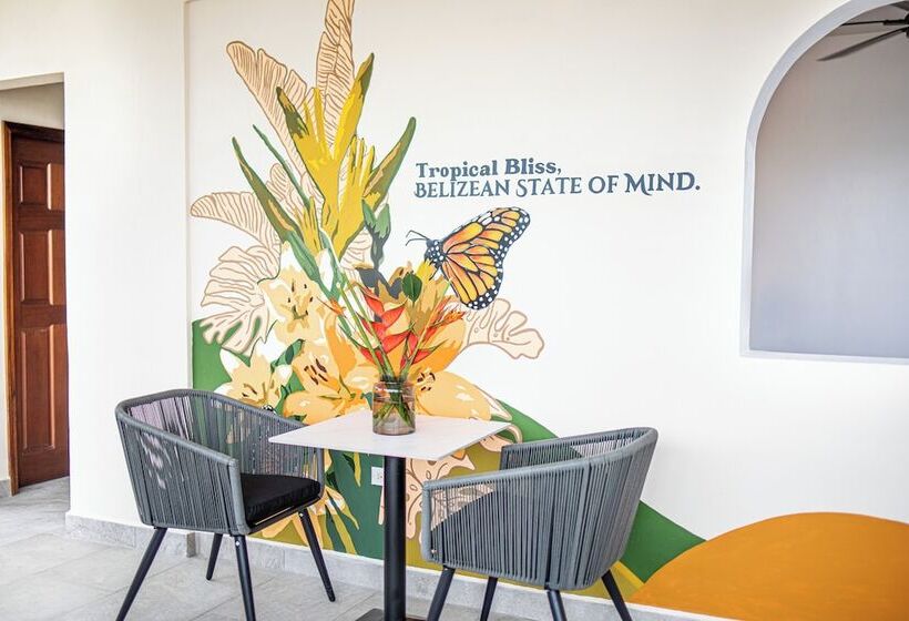 בית מלון כפרי The West House Boutique