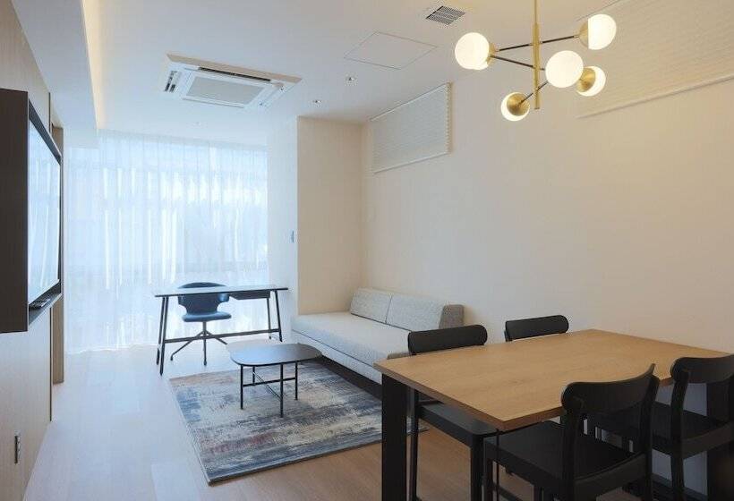 هتل Tomiya With M S