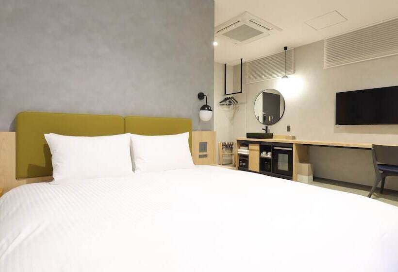 هتل Tomiya With M S