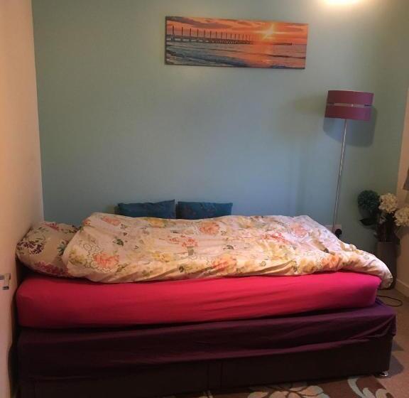 펜션 Hevea Road House