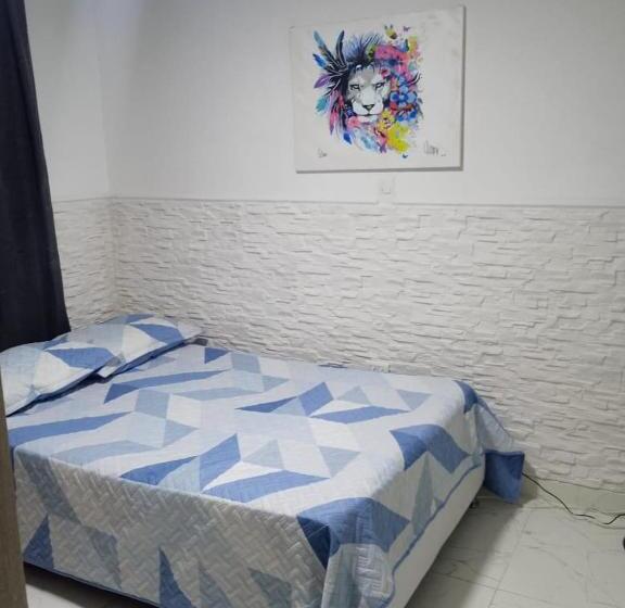 פנסיון Hostal Campoamor