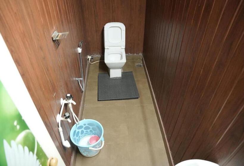 بنسيون Misty Night Jungle Side Resort