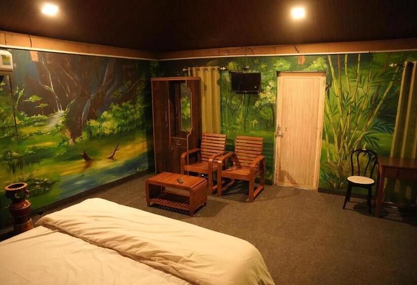 بنسيون Misty Night Jungle Side Resort