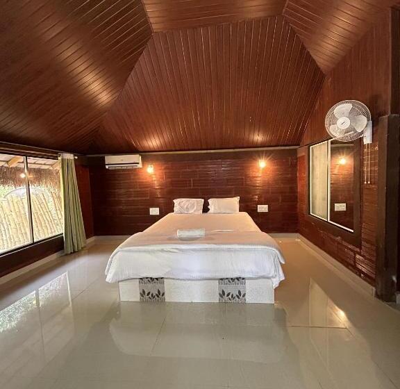 بنسيون Misty Night Jungle Side Resort