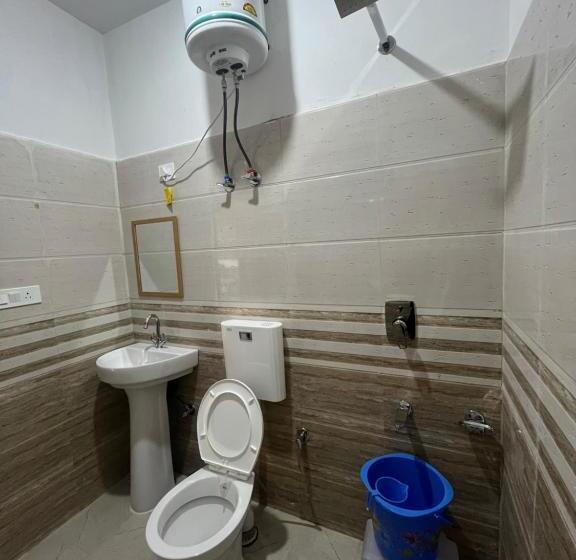 ベッドアンドブレックファースト Pine Cottage