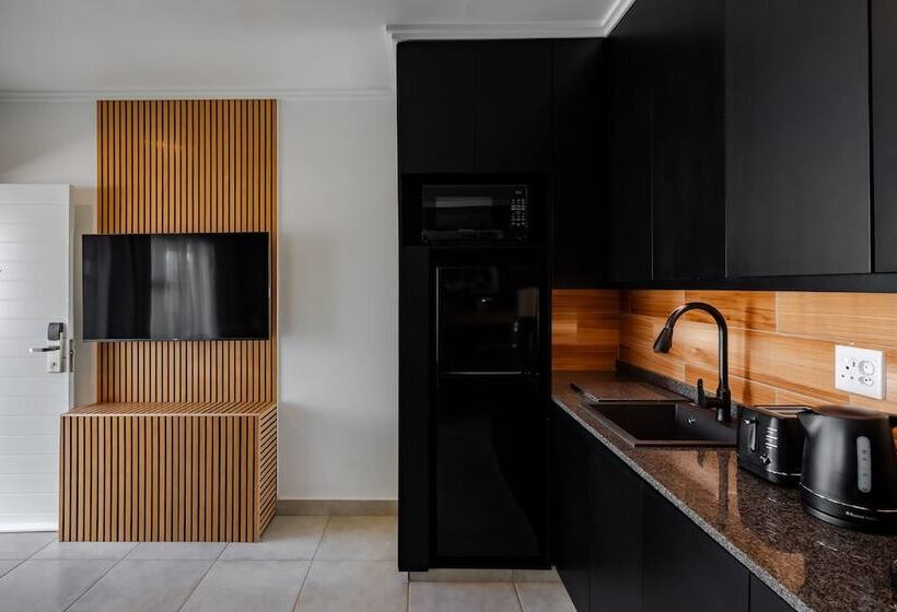 Bedfordview Hotel & Apartments