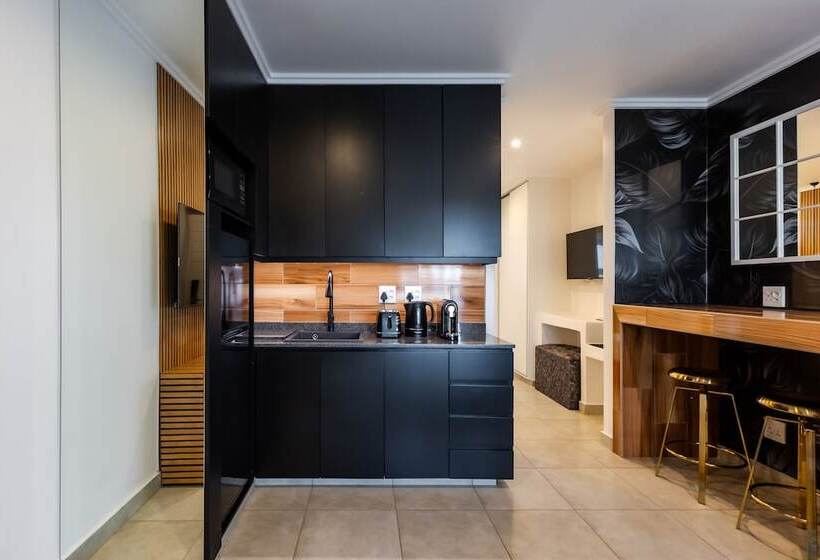 Bedfordview Hotel & Apartments