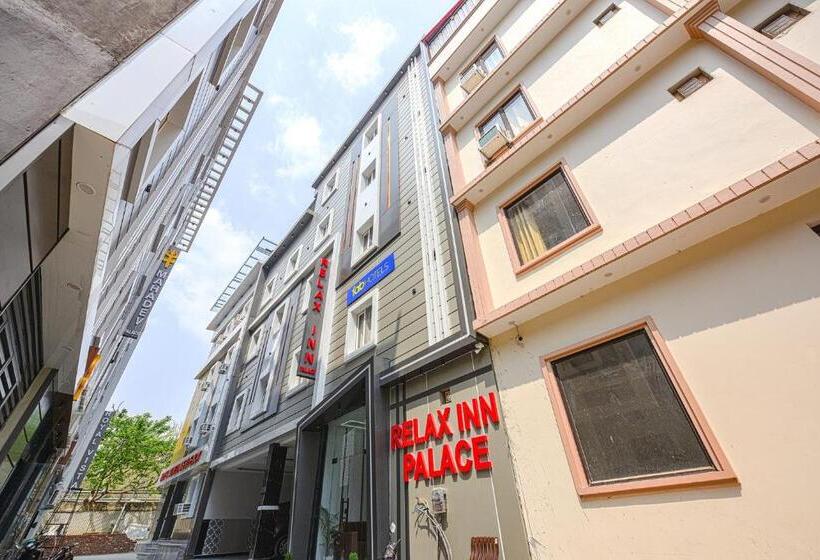 Fabhotel Relax Inn Palace