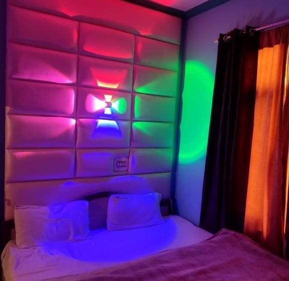 ホテル Foothills , Srinagar