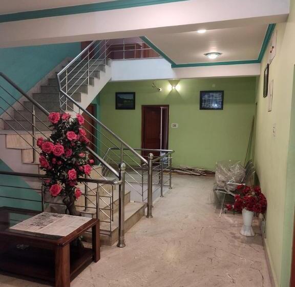 ホテル Foothills , Srinagar