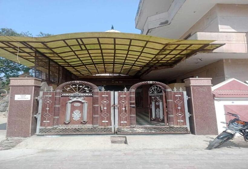 Отель Govind Priya Ashram