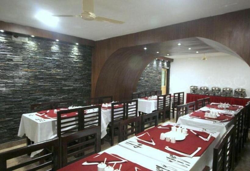 فندق Green Leaf , Srinagar