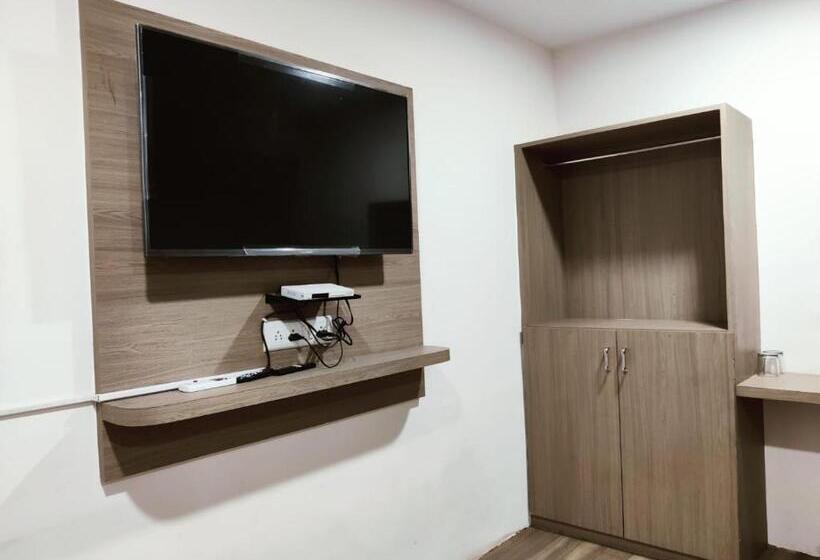 ホテル New Ratnakar