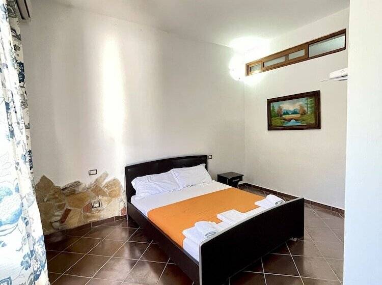 בית מלון כפרי Oasis