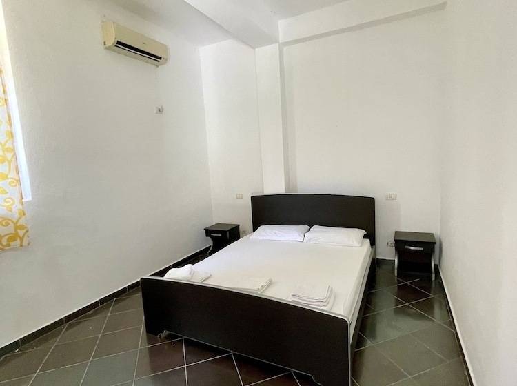 בית מלון כפרי Oasis