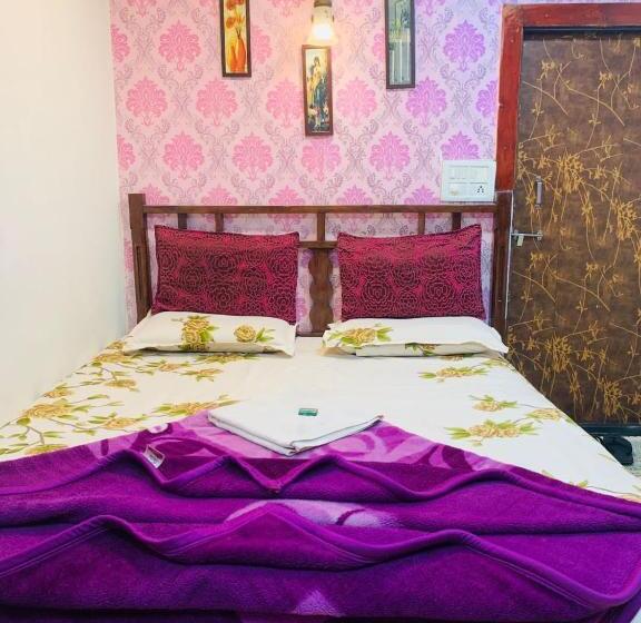 فندق Om Niwas Cottage