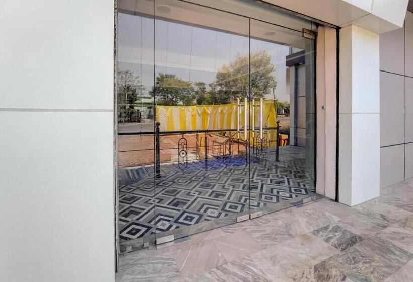 Отель Oyo Flagship Shiv Plaza