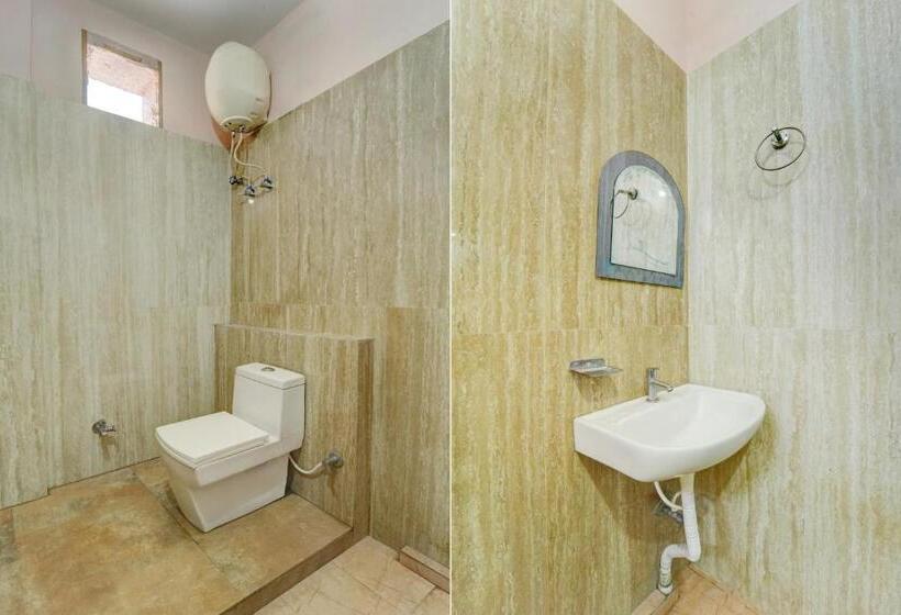 Отель Oyo Flagship Shiv Plaza