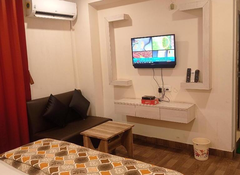 ホテル Shubh Ashish Near Bank More