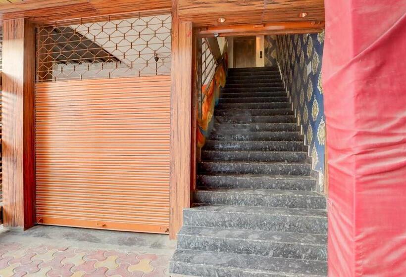 Oyo Flagship Saadar Hotel And Banquet