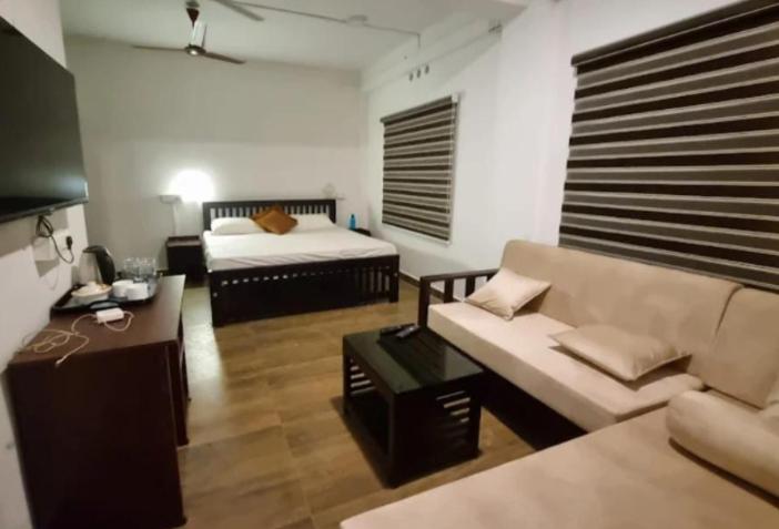 膳宿费 Cardamom Rock Inn Holidays