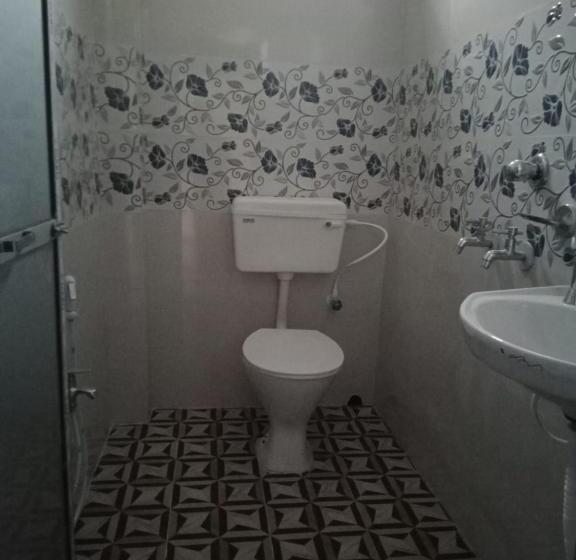 بنسيون Shruti Guest House