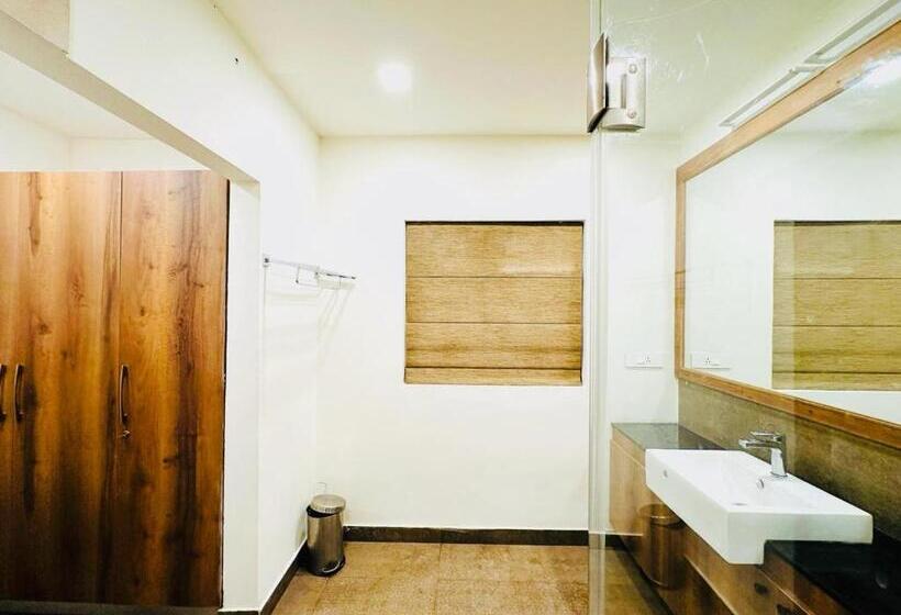 펜션 Tarang Holiday Homes