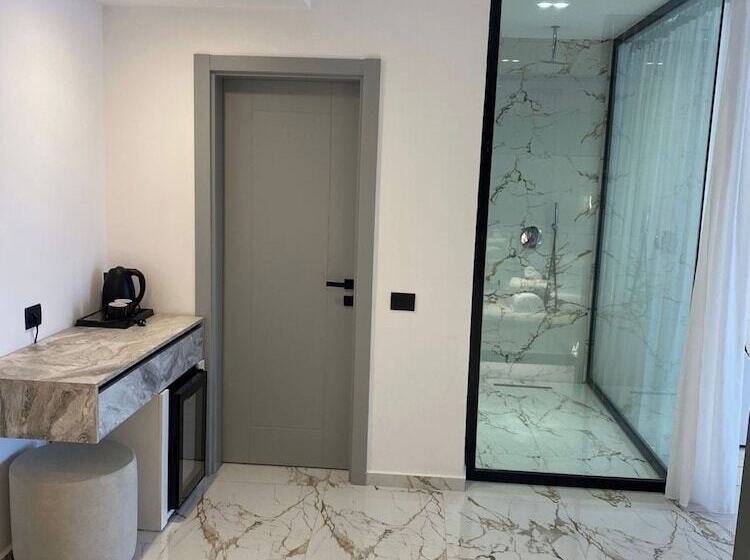 Resol Hotel 2