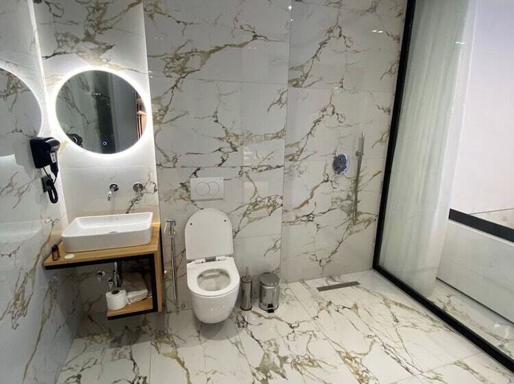 Resol Hotel 2