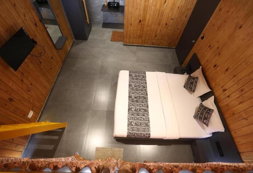 Shreephal Luxurious Resort  Best Resort In Saputara