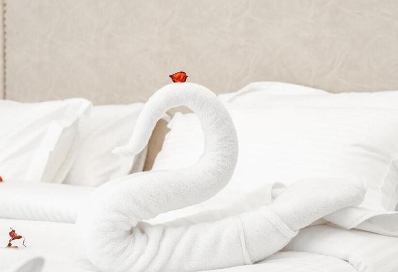 Skylar Seaview Beach Resort & Ayurveda Varkala