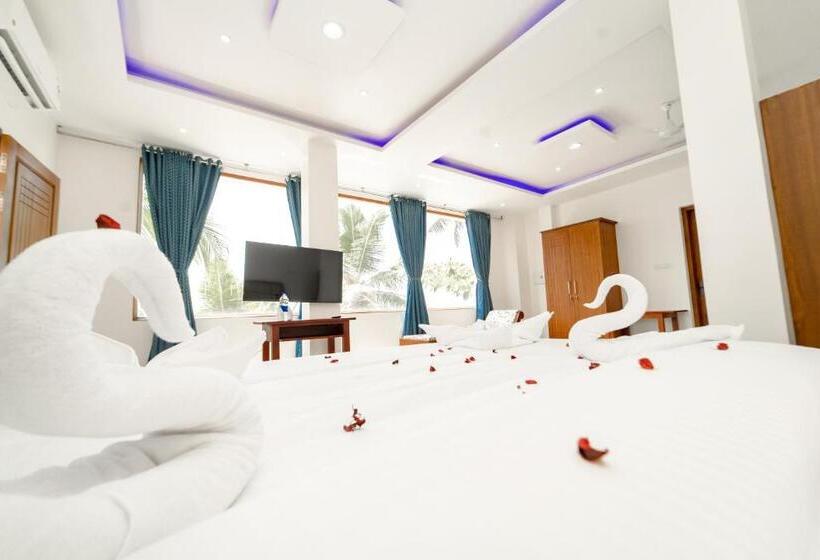 Skylar Seaview Beach Resort & Ayurveda Varkala