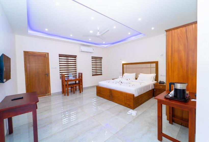 Skylar Seaview Beach Resort & Ayurveda Varkala