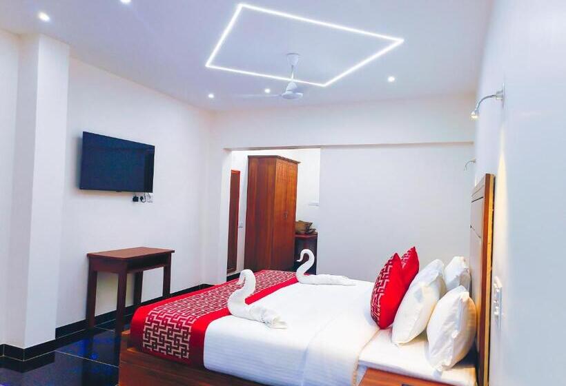 Skylar Seaview Beach Resort & Ayurveda Varkala