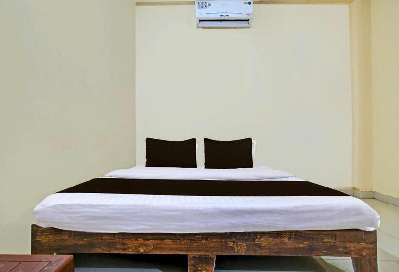 Spot On Hotel Park Bench Palace