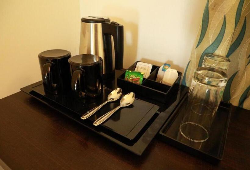 Zions Airport Hotel And Apertment! Near Kempegowda International Airport