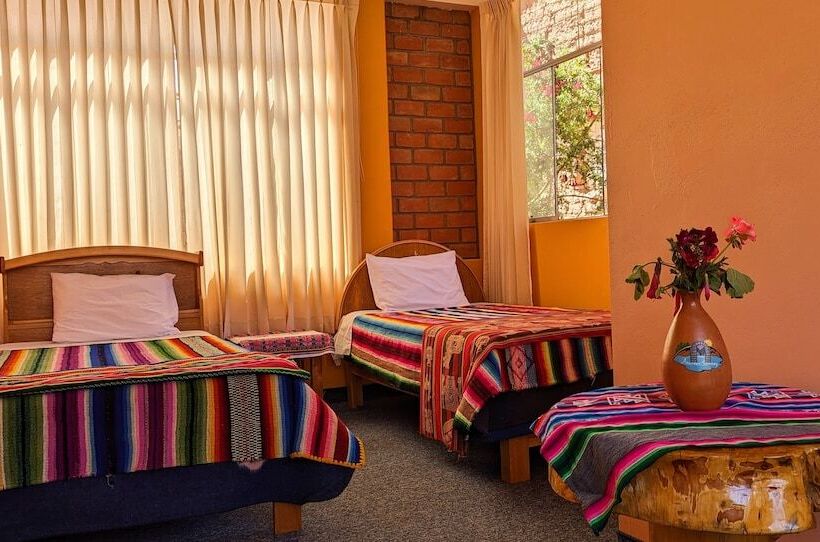 هتل Amantani Samary Lodge