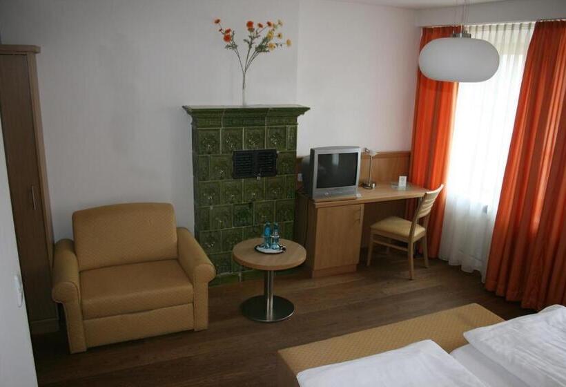 酒店 Gasthof Und Metzgerei Zur Post Peißenberg