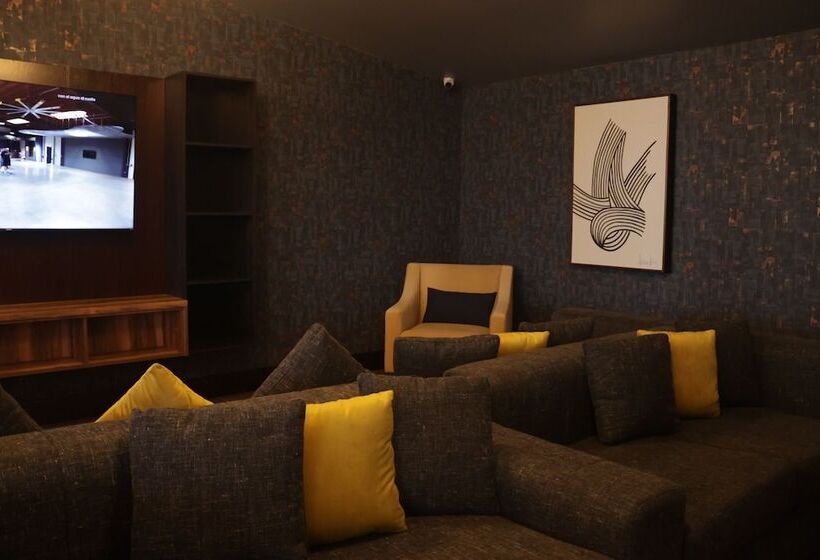 Отель Wellintown