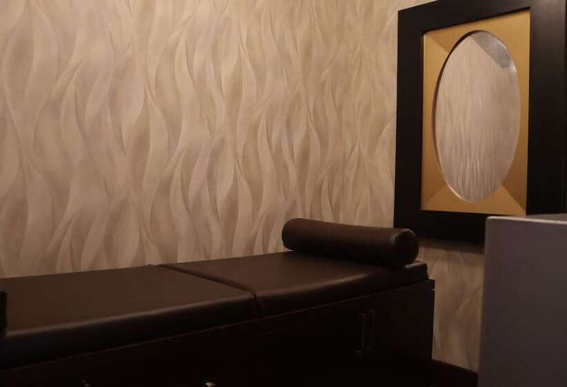 Отель Wellintown