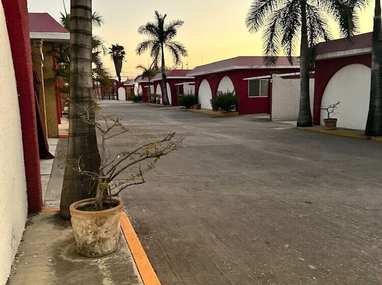 Motel Harrisson Villas & Suites Cuautla