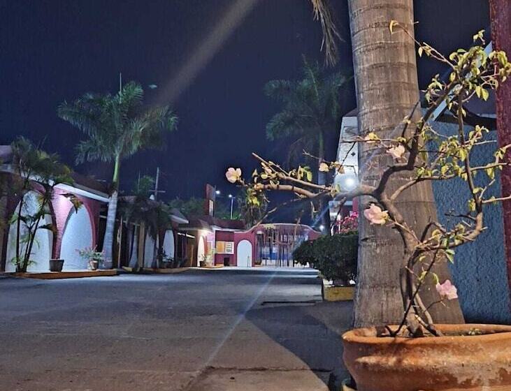 Motel Harrisson Villas & Suites Cuautla