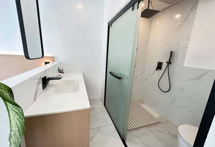 پانسیون Diving Addiction Resort